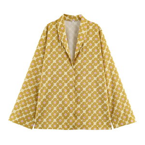 Ensemble chemise décontractée imprimée et pantalon large sur mesure pour l'été 2026, <span class=keywords><strong>tenue</strong></span> <span class=keywords><strong>de</strong></span> vacances deux pièces assortie, ensemble élégant deux pièces pour fille OEM - Product Image 2