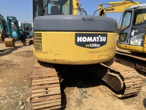 รถขุดขนาดกลางมือสอง Komatsu PC138US  ใช้งานน้อย พร้อมสายเบรกเกอร์ - Product Image 4
