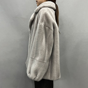 <span class=keywords><strong>Manteau</strong></span> de luxe en fausse fourrure de vison pour <span class=keywords><strong>femme</strong></span>, élégant gris argenté, col large, coupe oversize, sans cruauté, chaud et doux pour l'<span class=keywords><strong>hiver</strong></span> - Product Image 2