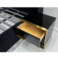 Lit de rangement italien personnalisé, design le plus récent, avec dossier haut de gamme, en bois, avec cheminée intégrée, tailles King et Queen, avec sommier à lattes et matelas