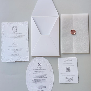 Vintage Dark Green Velvet Box Personalized Photo Wedding Invitation Box Save the Date QR Code Caja De Terciopelo Invitación Boda - Product Image 1