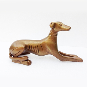 Escultura Moderna de Perro de Aluminio para Escritorio de Oficina, Escultura de Perro de Metal con Acabado Bronce Antiguo para Sala de Estar - Product Image 2