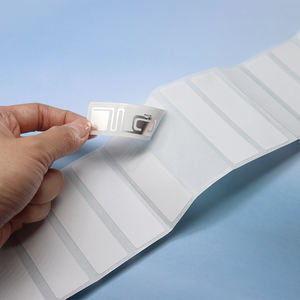 Étiquettes RFID UHF ISO18000 6C longue portée bon marché, autocollant encastré avec puces Alien H9/H3, étanche et résistant aux intempéries pour la gestion des actifs - Product Image 5