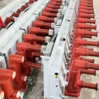 Interruptor de Carga Manual de Vacío Tipo Carro CNXE VS1-12KV/630-25KA de 3 Polos y 60Hz con Fusible Combinado y Desconectador