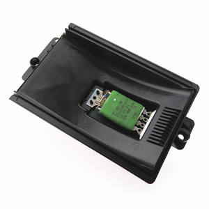 1J0 819 022 1J0819022A 1J0 819 022 A Résistance <span class=keywords><strong>de</strong></span> régulation <span class=keywords><strong>de</strong></span> la vitesse du ventilateur <span class=keywords><strong>de</strong></span> <span class=keywords><strong>chauffage</strong></span> du climatiseur pour VW Golf MK4 R32 <span class=keywords><strong>A3</strong></span> TT - Product Image 1