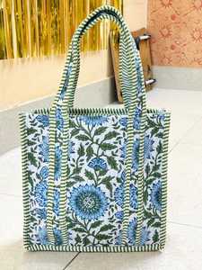 Sac fourre-tout matelassé en coton imprimé au bloc, grand sac à main pour femme, sac de shopping et de voyage, sac à bandoulière, cadeau, écologique, fait main, qualité export - Product Image 4