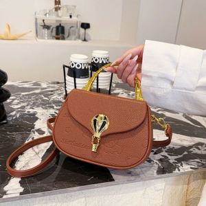Sac à main pour femmes de style français à la mode. Fabriqué en matériau PU. Avec des motifs géométriques.8957 - Product Image 6