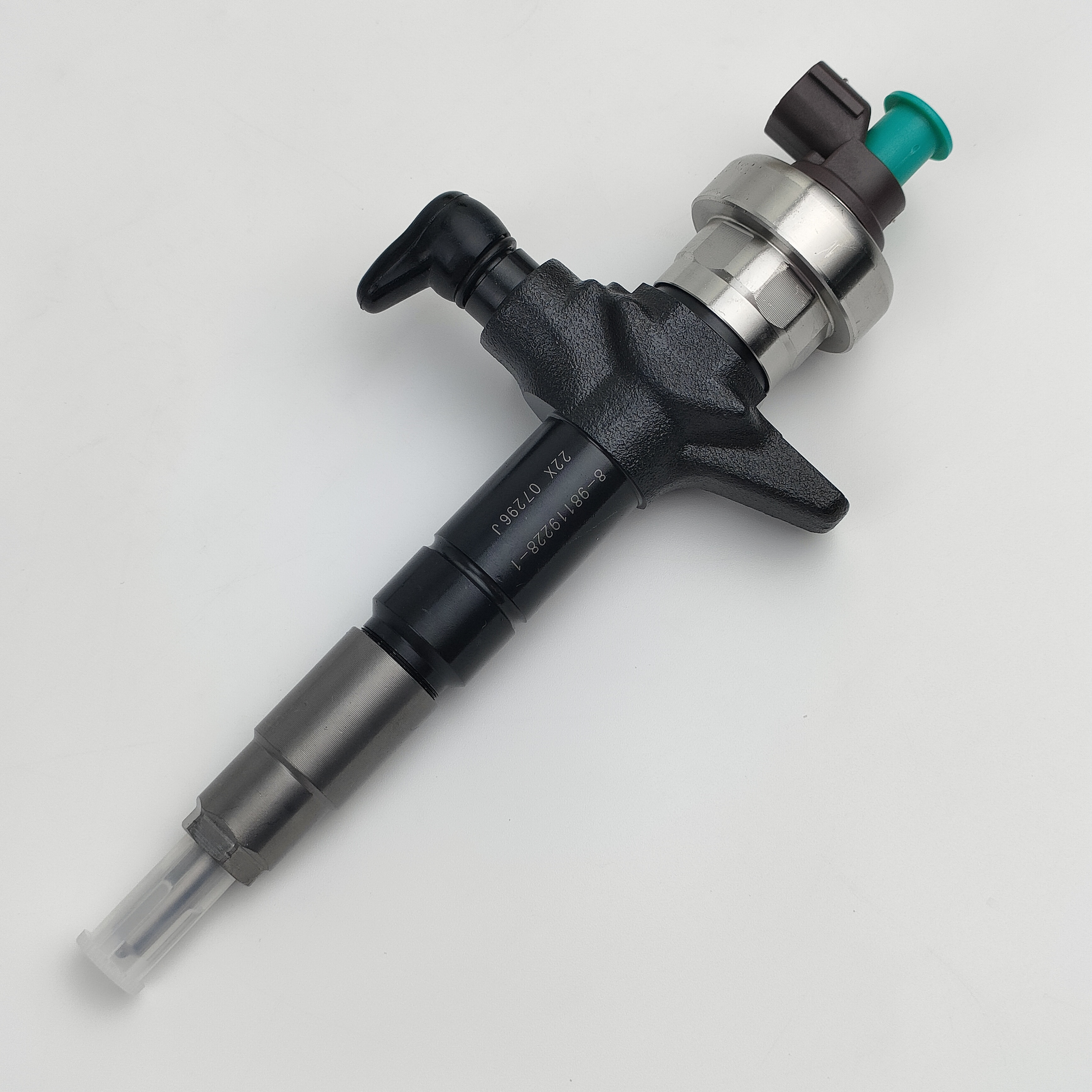 common rail injector 8-98119228-0 095000-8370 for ISUZU D MAX  4JK1 diesel fuel injector nozzle 8-98119228-0 095000-8370