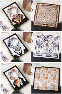 <span class=keywords><strong>DLS</strong></span> Fashion 70x70 Foulard carré floral tendance, motif pois, luxe, pour femme - Product Image 2