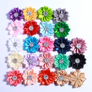 120 buah/Set 4CM bunga Satin Mini multilapis dengan kancing akrilik pita sutra bunga kain untuk pemakaian kepala U Pilih warna