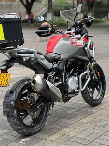 Moto BMW <span class=keywords><strong>G</strong></span> <span class=keywords><strong>310</strong></span> <span class=keywords><strong>GS</strong></span> 310cc monocylindre refroidie par eau, ABS standard et design d'aventure assisté pour la circulation urbaine - Product Image 5