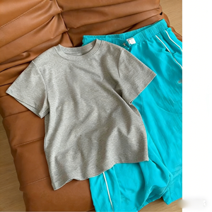 <span class=keywords><strong>HOT</strong></span> <span class=keywords><strong>2026</strong></span> Maßgeschneidertes Workout 2-Teiliges Set für Frauen Bio-Baumwolle Jogger-Jumper mit Übergroßem Crop-Top Frühling Gym Yogawear - Product Image 4