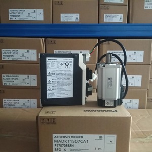 มอเตอร์เซอร์โว MSM รุ่น MSMD042G1V 100W กระแสตรง 12V IP20 10A พร้อมตัวควบคุมความถี่ - Product Image 5