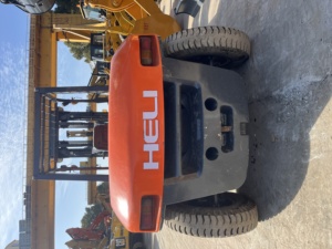 รถยกดีเซลคุณภาพสูงจากจีน ขนาด 10 ตัน มือสอง ขายดี เครื่องยนต์เซี่ยงไฮ้นแท้ สภาพดี พร้อมเกียร์และปั๊ม - Product Image 5