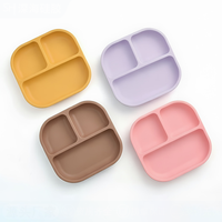 Assiette carrée pour tout-petits avec logo personnalisé Eversoul, en silicone, 3 compartiments, assiette à ventouse divisée pour l'alimentation des bébés