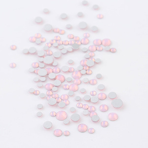 Strass en verre à fond plat, diamants ronds colorés pour nail art, DIY Bling Bling, qualité A, origine Yiwu - Product Image 2