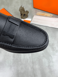 Mocasines de cuero casuales para hombre, suela suave, transpirables, fáciles de poner, para uso diario y ocasiones formales - Product Image 6