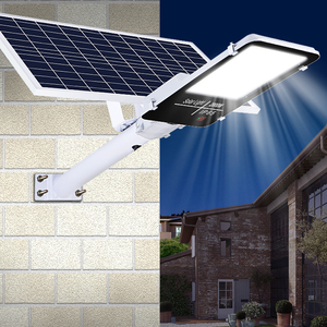Fabricant et fournisseur de lampadaires solaires professionnels de la série 150W 200W 300W, lampadaires solaires LED pour jardin et cour, IP65, extérieur - Product Image 3