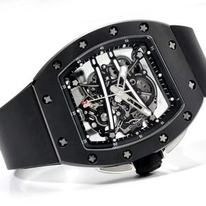 Montre automatique à mouvement mécanique pour homme avec cristal saphir anti-rayures, idéale pour les occasions professionnelles et de loisirs - Product Image 3