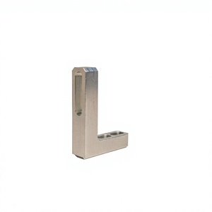 Adaptador de Soporte en L de Acero Inoxidable AMT VINA, con Orificios Roscados y Avellanados de Alineación Rápida, Mecanizado CNC de Precisión - Product Image 1