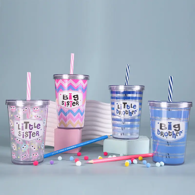 कस्टम 300 मिली प्लास्टिक की बोतल बच्चों के लिए हल्के पारदर्शी डबल दीवार कावायी कप बच्चों के लिए पुआल प्लास्टिक कप