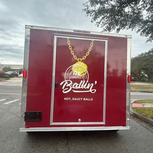 Camion de nourriture plein de distributeurs automatiques de collations, de glaces, de café, de boissons froides, de remorques, de kiosques mobiles de vente, de chariots à hot-dogs et à pizzas - Product Image 2