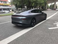 Voiture d'occasion haut de gamme chinoise Xiaopeng P7 modèle 2021 670N Véhicule électrique à énergie nouvelle Volant à gauche Automatique Pneus R18