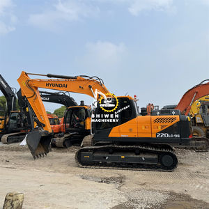 Excavatrice sur chenilles Hyundai 220 de 22 tonnes d'occasion, modèle 2022, excellent état avec moteur et pompe - Product Image 2