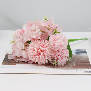 Bouquet de 5 tiges de fleurs artificielles mixtes (hortensia, marguerite) en soie artificielle pour décoration de maison, mariage, <span class=keywords><strong>vase</strong></span>, table - Vente en gros - Product Image 3