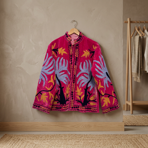 Chaqueta de Terciopelo Rosa Bordada con Estampado Floral, Cuello Mao, Manga Larga, Abrigo de Otoño para Mujer, Diseño de Bordado a Mano - Product Image 6
