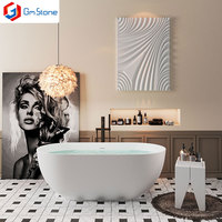 Baignoire autoportante italienne moderne à surface solide en résine composite Robinet d'égouttage de style vintage Sagesse de l'Europe du Nord