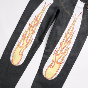 Pantalones Vaqueros Rectos de Algodón para Hombre al por Mayor, Jeans de Estilo Hip Hop con Panel en Contraste y Estampado Gráfico de Llamas - Product Image 3