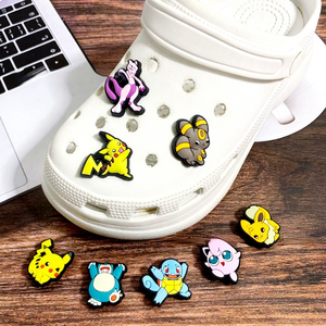 Breloques de chaussures Pokémon, accessoires perforés pour pantoufles, embellissements DIY, clips et boucles de chaussures en PVC souple, thème dessin animé et anime - Product Image 4