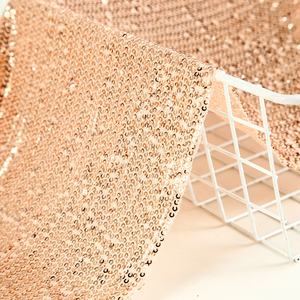 Haut de gamme français nouveau tissu <span class=keywords><strong>Stretch</strong></span> Spandex Sequin tissus à coudre Puckering Free Textile pour la fabrication de vêtements de mode - Product Image 5