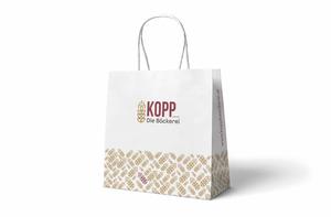 Sac en papier kraft blanc imprimé sur mesure avec poignée durable adapté à la réutilisation des emballages de vente au détail et au transport quotidien - Product Image 5