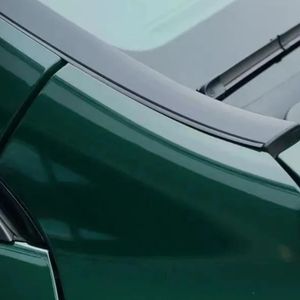 Película <span class=keywords><strong>de</strong></span> <span class=keywords><strong>faro</strong></span> autoadhesiva <span class=keywords><strong>de</strong></span> fábrica <span class=keywords><strong>de</strong></span> lámina <span class=keywords><strong>de</strong></span> reparación automática PPF <span class=keywords><strong>de</strong></span> TPU verde esmeralda oscuro OEM ODM protección <span class=keywords><strong>de</strong></span> pintura automática para el cuerpo - Product Image 4