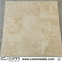 Carreaux de travertin ivoire classiques, finition polie, pierre naturelle de Turquie, découpe naturelle 400x400mm, pour usage en villa, antidérapants, résistants aux acides.
