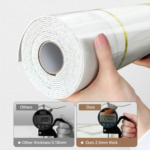 Rouleau de papier peint autocollant doré imperméable, idéal pour les projets de rénovation murale de salle de bain et de chambre à coucher - Product Image 3