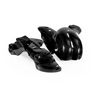Vỏ bảo vệ ống xả bằng carbon cho xe máy V4 - Product Image 1