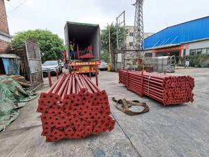Étais en acier robustes certifiés CE pour le coffrage et le soutènement des échafaudages de construction en hauteur - Product Image 4
