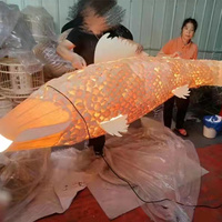 Lampe de lustre de poisson en bois de restaurant de décoration d'intérieur personnalisée pour escalier