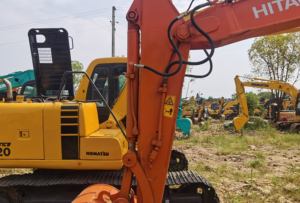 Venta CALIENTE Excavadora Hitachi usada ZAXIS 70 Equipo de construcción original de Japón para movimiento de tierras - Product Image 3