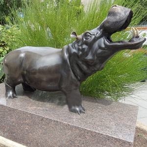 Grande statue d'hippopotame en laiton moulé, sculpture d'animal en bronze grandeur nature, rhinocéros, décoration d'intérieur - Product Image 1