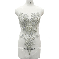 Applique Bodice Verte Colorée Perle de Couture Ornée de Cristaux en Strass sur Tissu de Maille pour Robe de Mariée