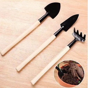 Marteau à homard <span class=keywords><strong>en</strong></span> <span class=keywords><strong>bois</strong></span> naturel, personnalisé <span class=keywords><strong>en</strong></span> usine, mini <span class=keywords><strong>décoration</strong></span> <span class=keywords><strong>de</strong></span> <span class=keywords><strong>Noël</strong></span> <span class=keywords><strong>en</strong></span> <span class=keywords><strong>bois</strong></span> dur poli pour fruits <span class=keywords><strong>de</strong></span> mer - Product Image 3