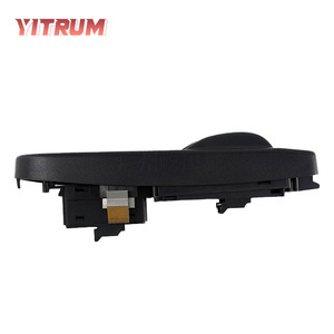 Interruptor de elevalunas eléctrico Yitrum 5801484207 para Iveco 12V - Product Image 2