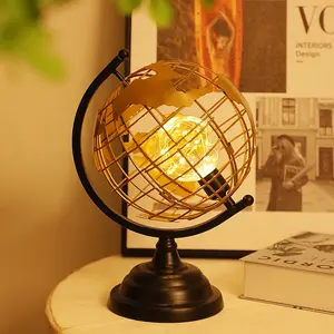Stan akrilik peta geografi logam abstrak bola dunia bersinar revolusioner untuk lampu hias meja kantor