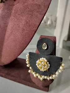 Conjunto de pendientes de collar de tela tradicional de última llegada con trabajo de perlas conjunto de joyería de declaración étnica de diseño único - Product Image 4