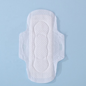 แผ่นอนามัยแบบใช้แล้วทิ้งซุปเปอร์ซึมซับ รุ่นแม็กซี่ พร้อมปีกป้องกัน ผิวสัมผัสนุ่มดุจใยไหม ปกป้องอย่างมั่นใจ ป้องกันการรั่วซึม - Product Image 1