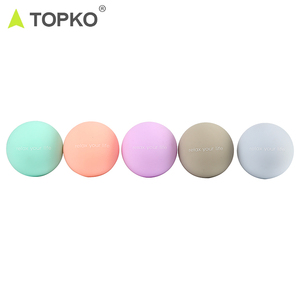 Bola de masaje de lacrosse de silicona azul Rosa ecológica con impresión láser de alta calidad TOPKO - Product Image 2